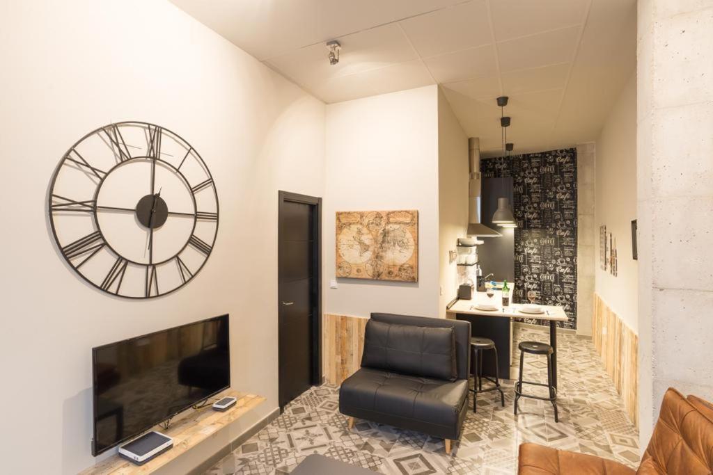 Historical Center Ollerias Apartment มาลากา ภายนอก รูปภาพ