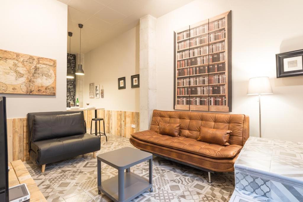 Historical Center Ollerias Apartment มาลากา ภายนอก รูปภาพ